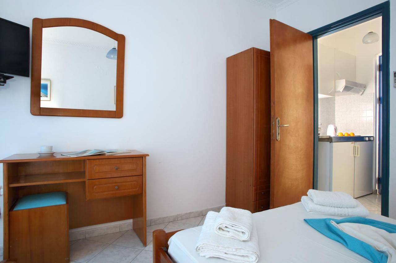 Theocharis Bros - Studios Apartments Áyios Nikítas Exterior photo
