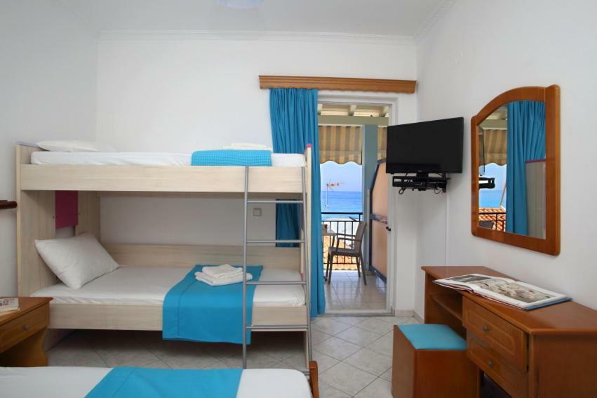 Theocharis Bros - Studios Apartments Áyios Nikítas Exterior photo